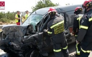 L'estat en què va quedar el vehicle on anava Paco Albiol. Foto: Bombers Diputació de Castelló
