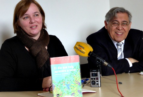 L'escriptora Stefaanie Kremser i l'editor Josep Cots.