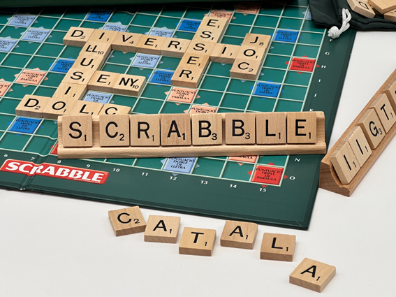10602-scrabble-clàssic-català-4-mots-encreuats (1)