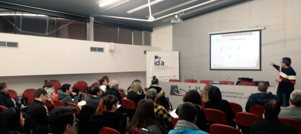 El primer taller ha tractat de la publicitat a les xarxes socials