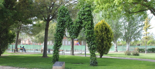 Monument, dedicat a M.M.Marçal, a Ivars d'Urgell