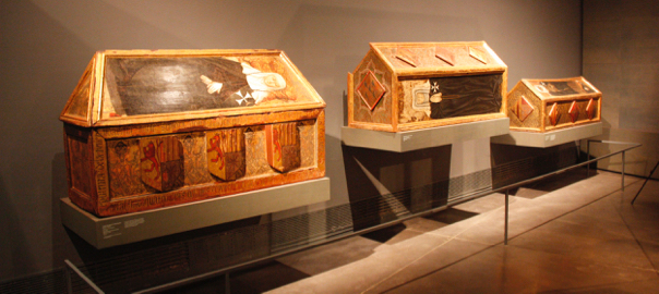Tres dels sarcòfags de les monges de Sixena que es van exposar al Museu de Lleida fins el desembre del 2017