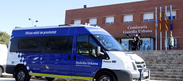L'oficina mòbil de la Guàrdia Urbana de Badalona (fotografia: Jordi Pujolar).