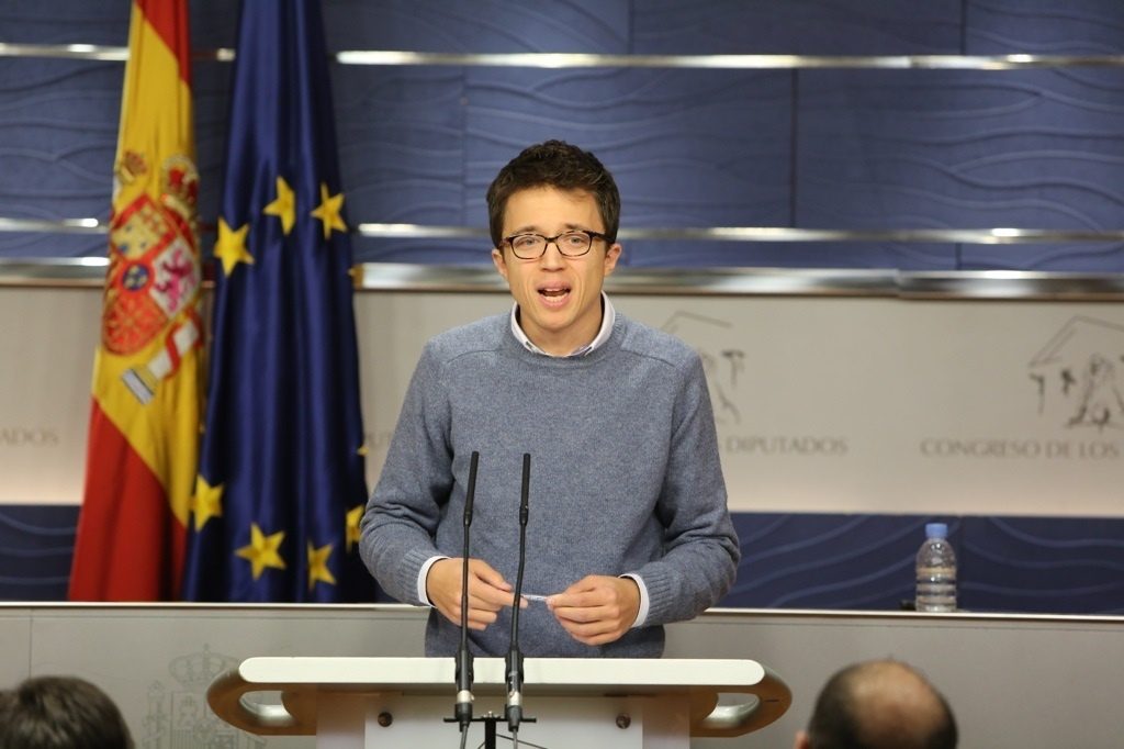 Errejón demana de declarar i afirma que la denúncia de Mouliaá és falsa