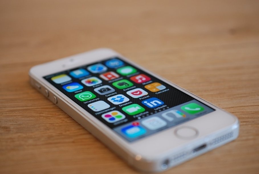 10 consells de ciberseguretat per a protegir el mòbil en les vacances d'estiu (i tot l'any)