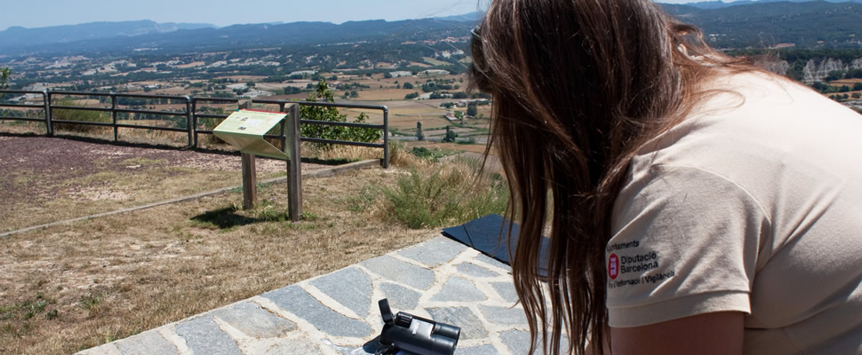 Informadora a un punt de l’Osona, Parc Natural del Montseny. Diputació de Barcelona