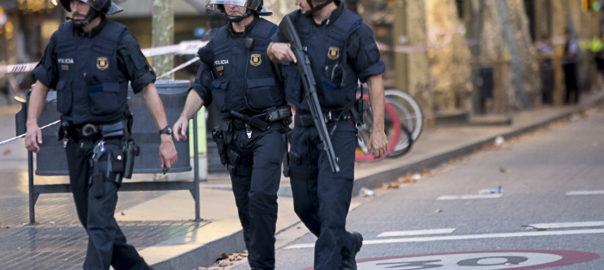 Agents dels Mossos a la rambla de Barcelona.