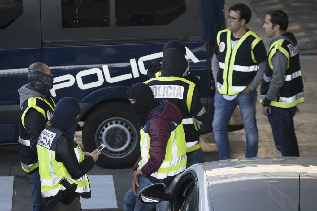 Detenen quatre menors a Elx per presumpta relació amb el gihadisme