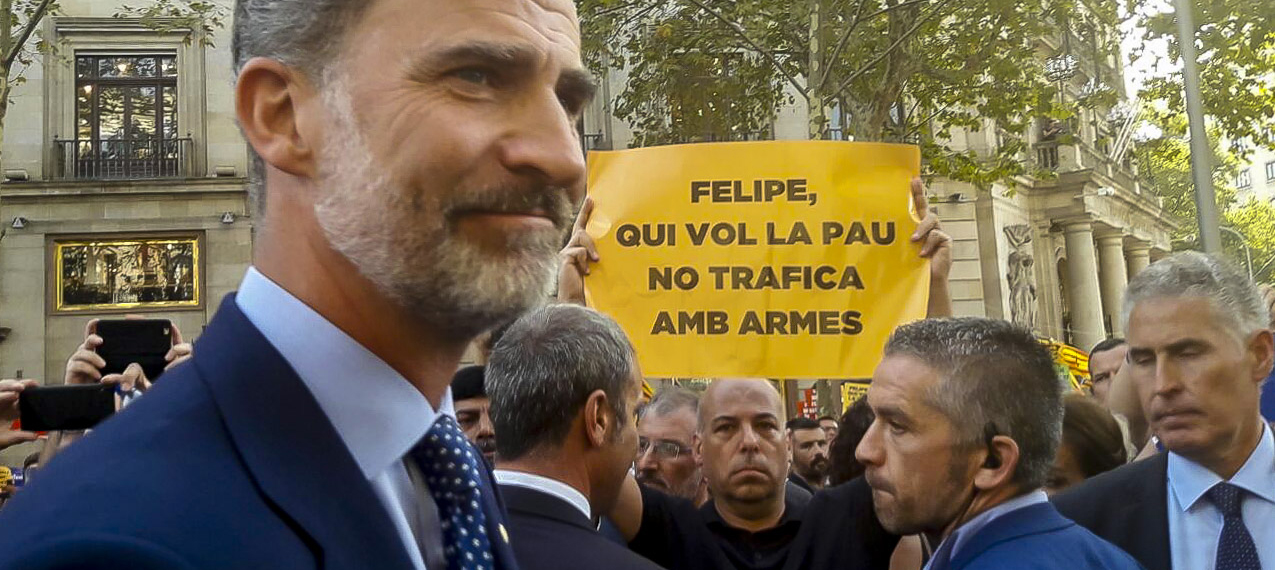 Felipe VI, en la manifestació de condemna als atemptats del 17-A. Fotografia: Sònia Pau - El Punt Avui.