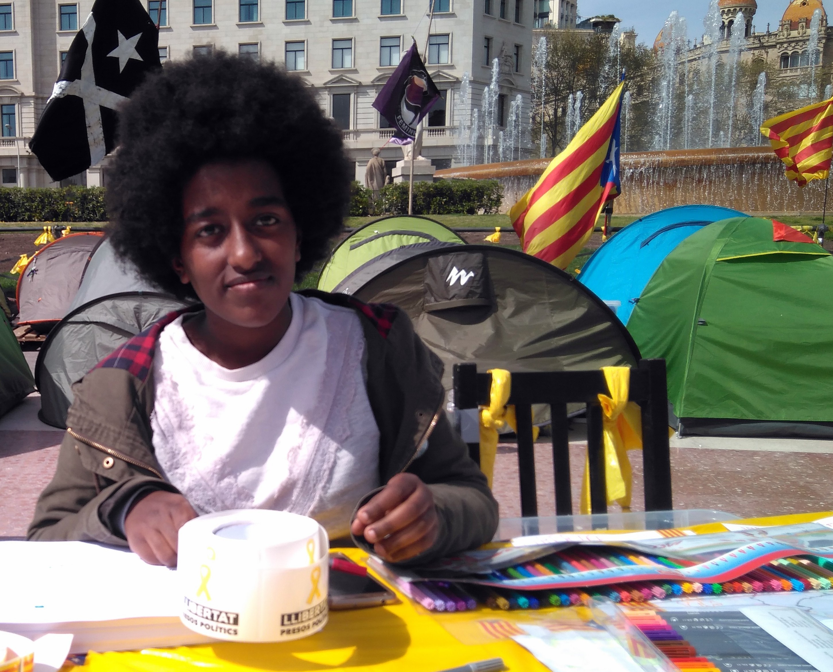 A l’Acampada República de la plaça de Catalunya (fotografia: M. I.).