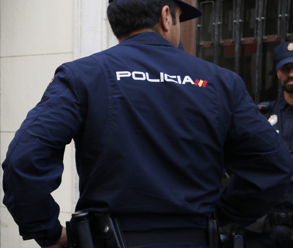 A young man has been arrested for the murder of the honorary canon of the Valencia Cathedral