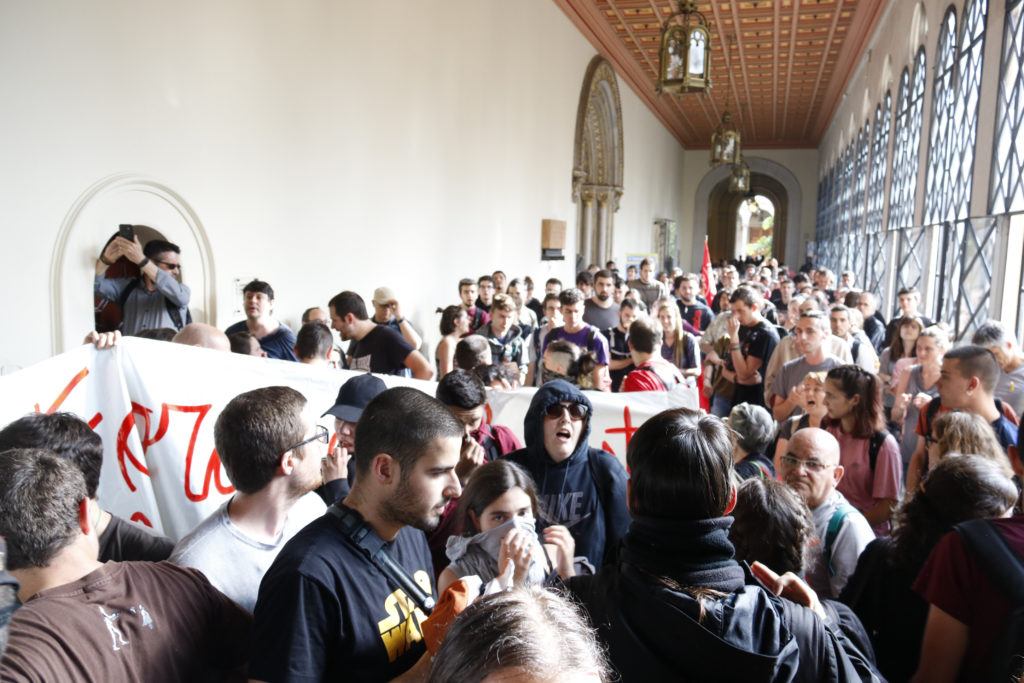 Acte de suport als divuit encausats per una protesta contra Societat Civil Catalana