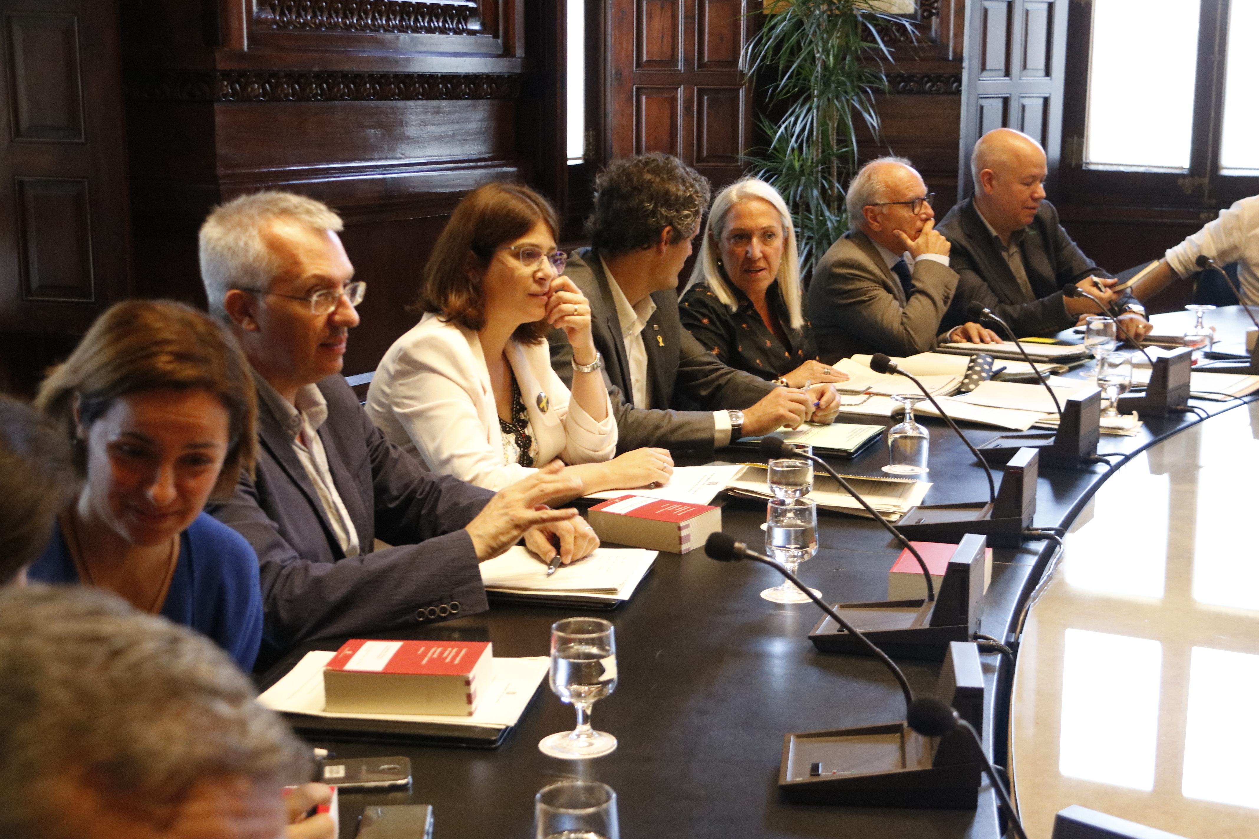 La mesa es reunirà demà i tindrà l'última paraula