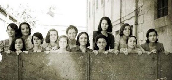 'Les tretze roses', en el film d'Emilio Martínez Lázaro