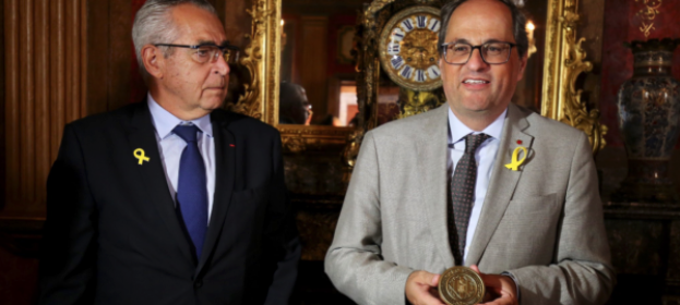 Jean-Marc Pujol i Quim Torra, en la visita del president de la Generalitat a l'Ajuntament de Perpinyà