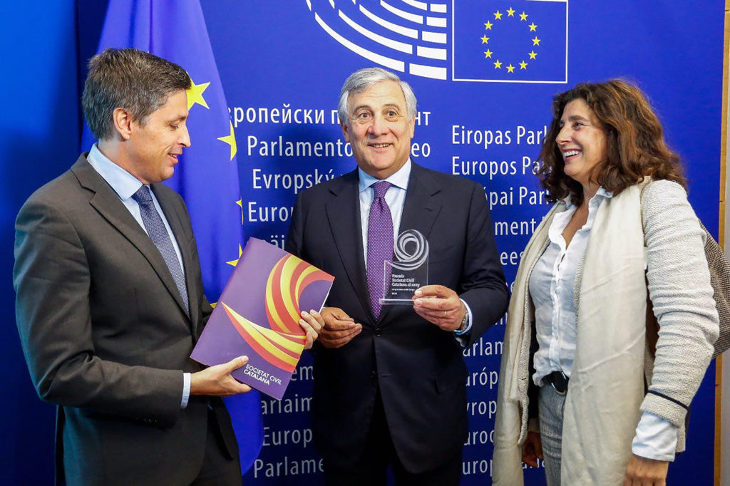 Antonio Tajani, l’enemic de l’independentisme que ha obert la porta de l’eurocambra a la ultradreta italiana
