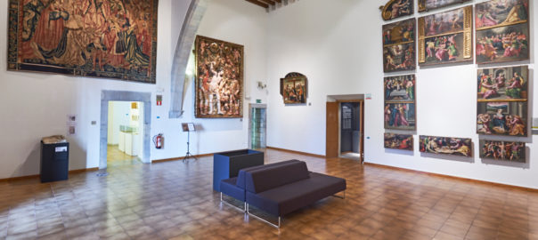 Pla obert de la sala del Museu d'Art de Girona.