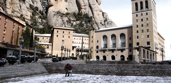 abusos monjo montserrat