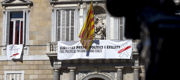 Palau de la Generalitat - Nova pancarta