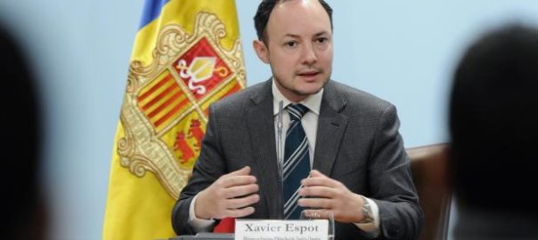 renuncia govern