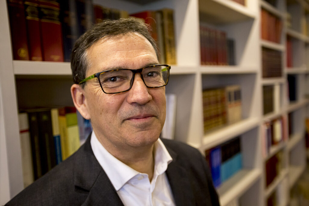 Jaume Alonso-Cuevillas també aconsegueix els avals per a les primàries de Junts a Barcelona