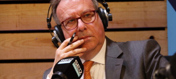 Edifici d'RNE a Barcelona (fotografia: Wikimedia Commons).