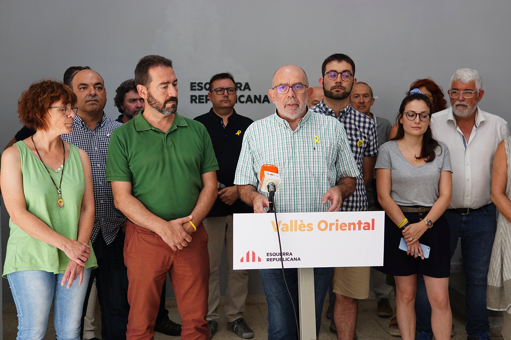 Imatge de la conferència de premsa que ha fet la federació comarcal d'ERC, després de conèixer l'acord