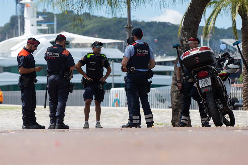 L'Ajuntament i la Generalitat han incrementat la pressió policíaca contra els manters