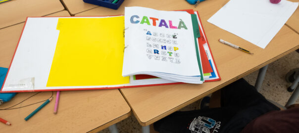 dades català