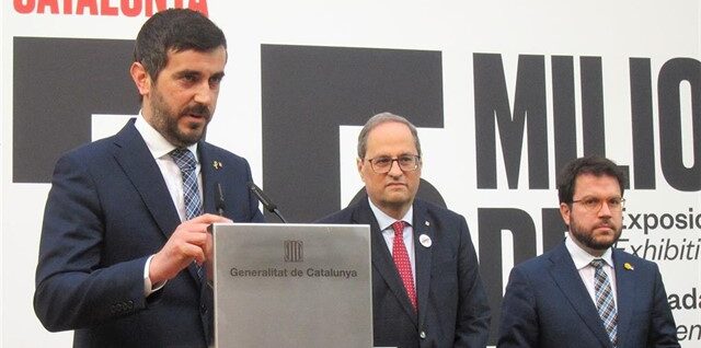 Miquel Gamisans, aleshores director general de difusió amb l'aleshores vice-president Pere Aragonés i el president Quim Torra