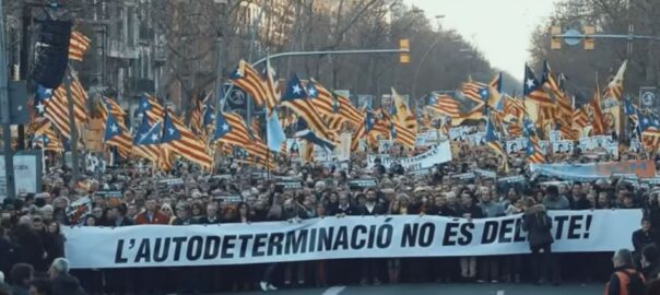 tossudament alçats llum llibertat