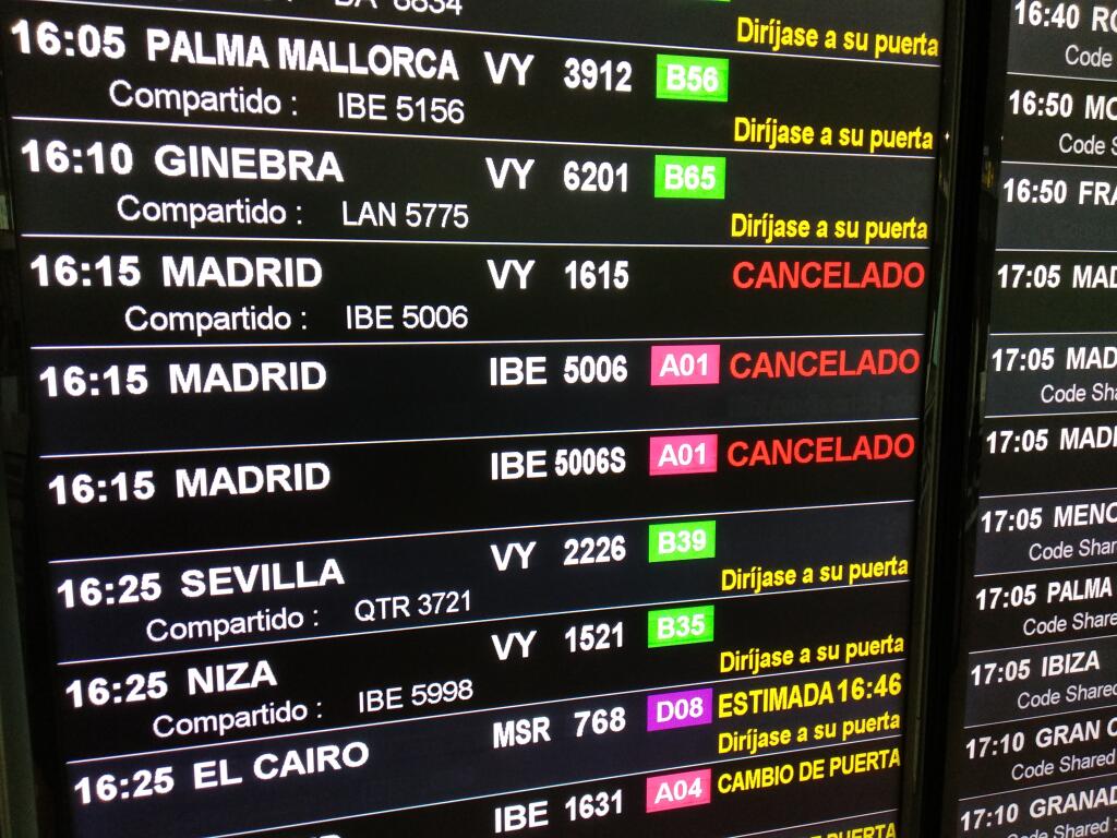 Vols cancel·lats ahir a l'aeroport del Prat.