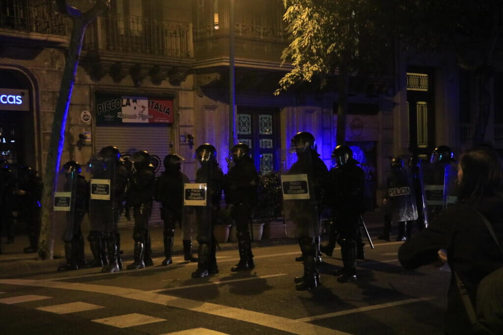L’Audiència de Barcelona amnistia sis independentistes acusats d’aldarulls al centre de Barcelona l’octubre del 2019