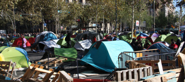 acampada plaça universitat