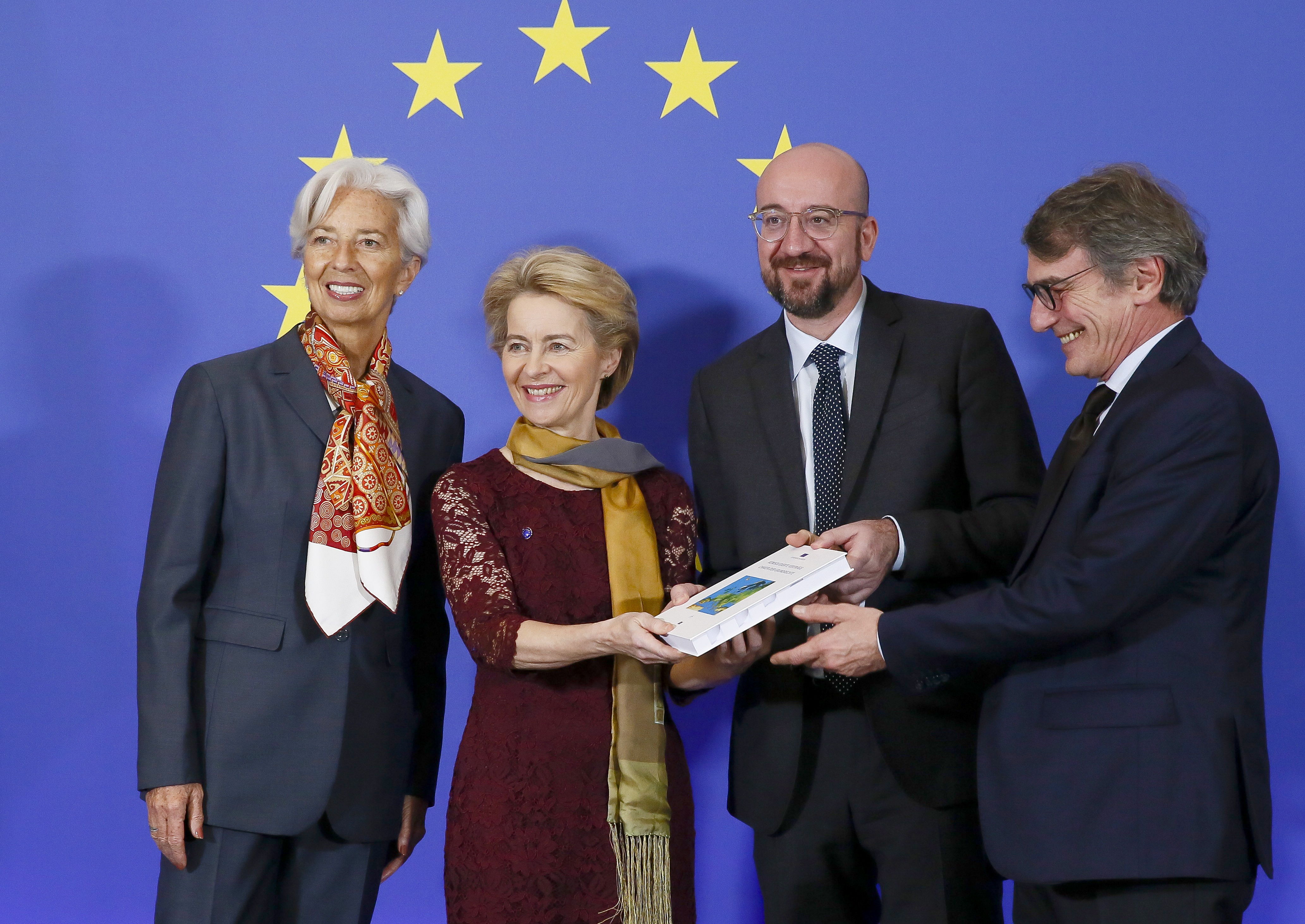 Lagarde, von der Leyen, Michel i Sassoli diumenge a Brussel·les, en l'acte de commemoració del desè aniversari del Tractat de Lisboa