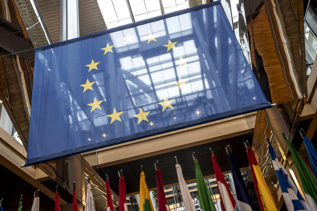 La UE aprova el paquet de mesures aranzelàries per 93.000 milions si fracassen les negociacions amb Trump