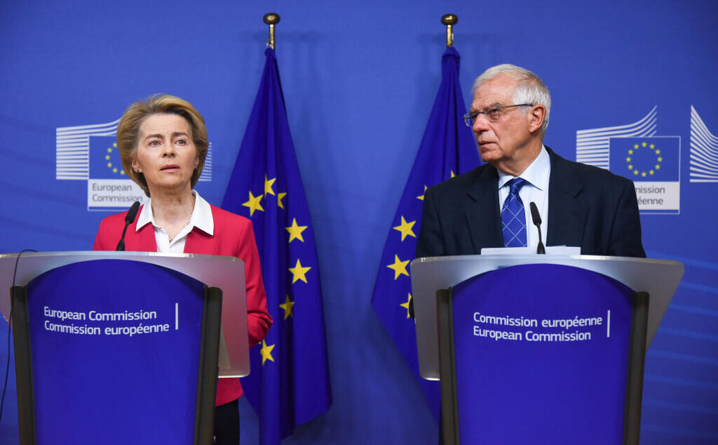 Brussel·les proposa un nou conjunt de sancions contra Rússia que inclou un límit al preu del petroli