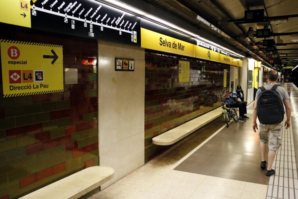 Més talls al metro de Barcelona: la línia L4 no funciona entre la Pau i Selva de Mar