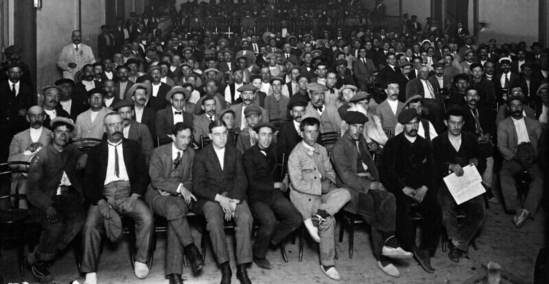 Reunió de veïns a Sarrià, el 1921. Autor: Ballell, Frederic/Arxiu Fotogràfic de Barcelona