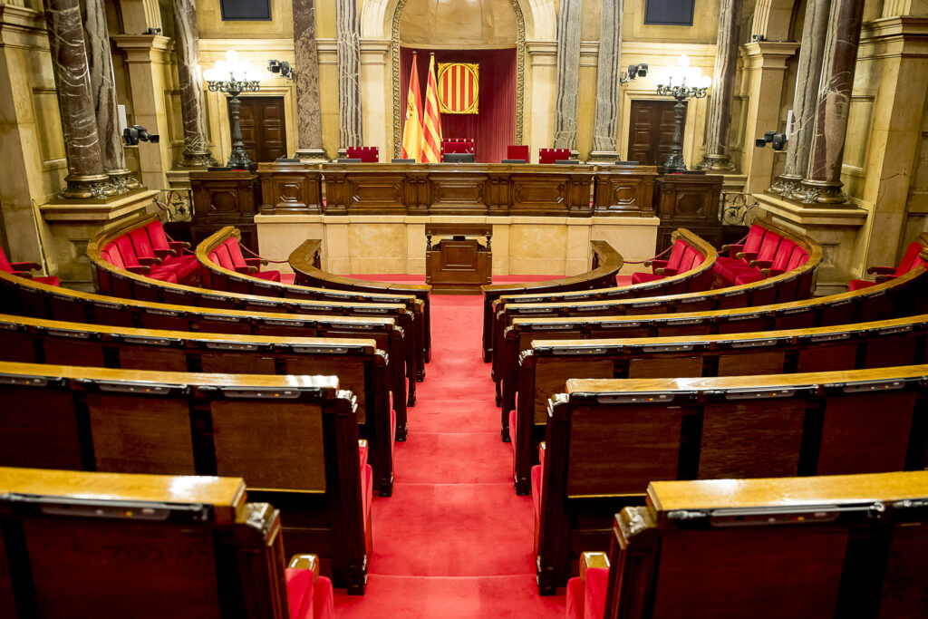 El Parlament de Catalunya amb el vot de les municipals: canvis, nous partits i desaparicions