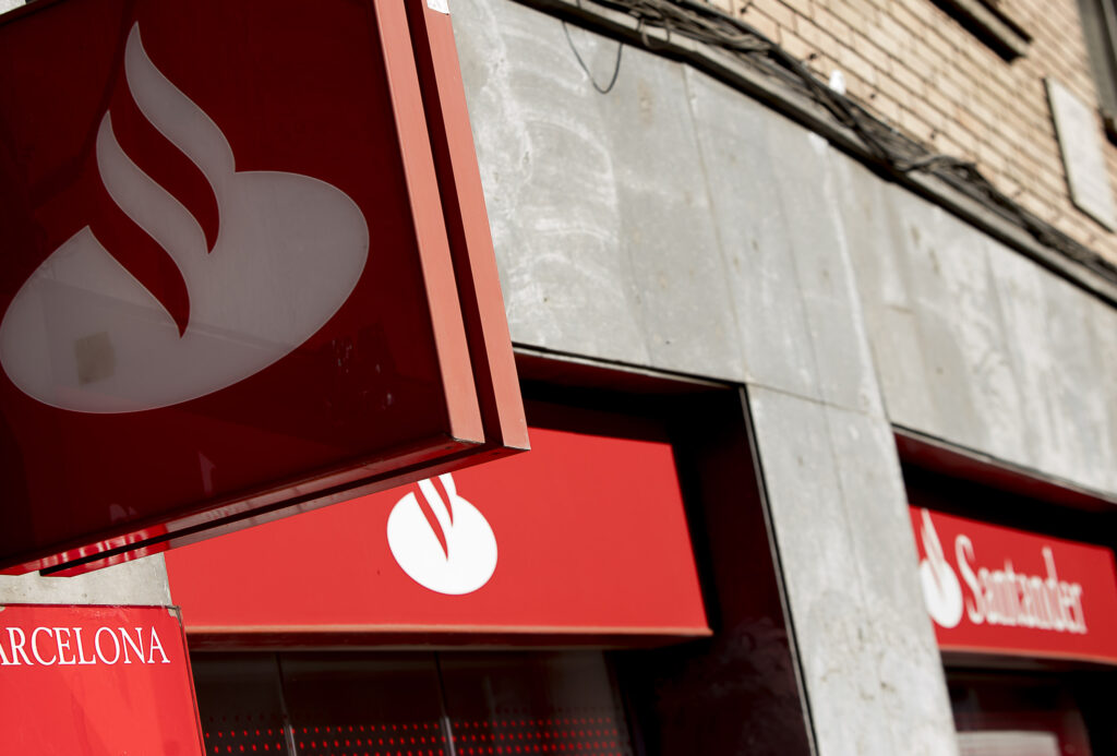 La CNMC obre un expedient sancionador a sis grans bancs per possibles pràctiques anticompetitives