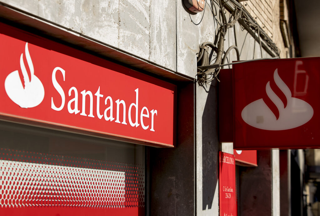 El Santander i el BBVA, els bancs espanyols que més financen els fabricants d’armes emprades per l’exèrcit israelià a Gaza