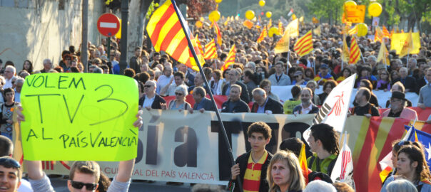 Mani 25 d'abril per TV3