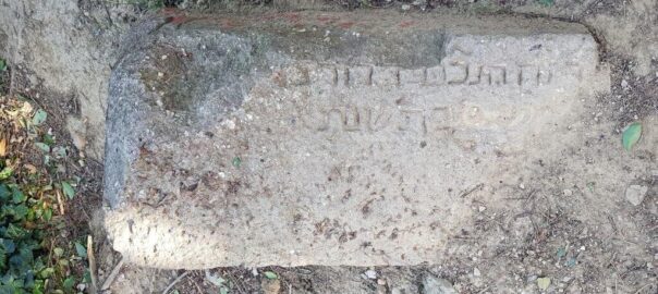 làpida epigrafiada