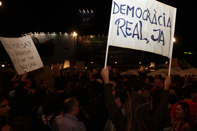 Quina notícia us va impactar més l’any 2011? Jugueu al nou joc dels ‘Trenta anys!’ i podreu emportar-vos un regal