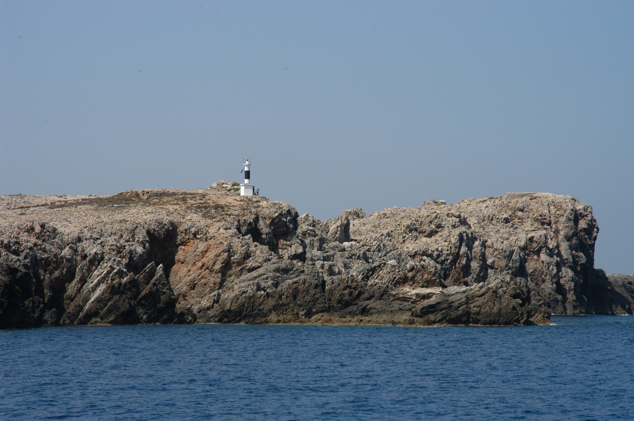 La costa nord de Menorca, en una imatge d'arxiu (fotografia: Prats i Camps).
