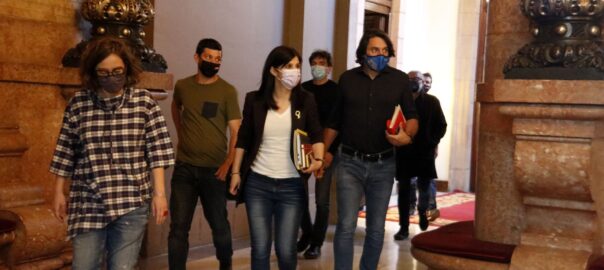 Reunió Esquerra, CuP i Junts per Catalunya al Parlament