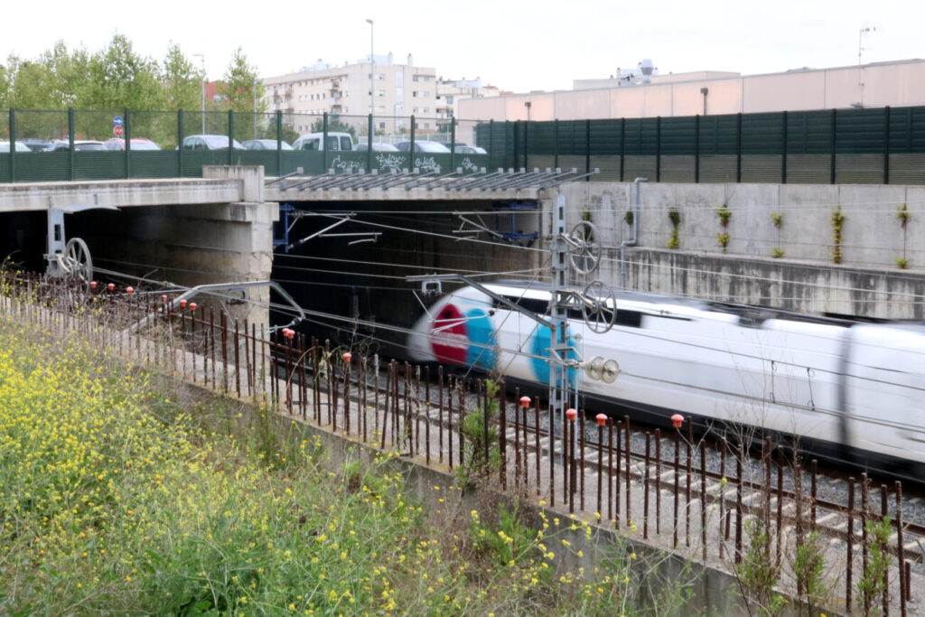 ADIF manté limitacions de la velocitat a 230km/h en sis punts de la línia de TGV entre Madrid i Barcelona