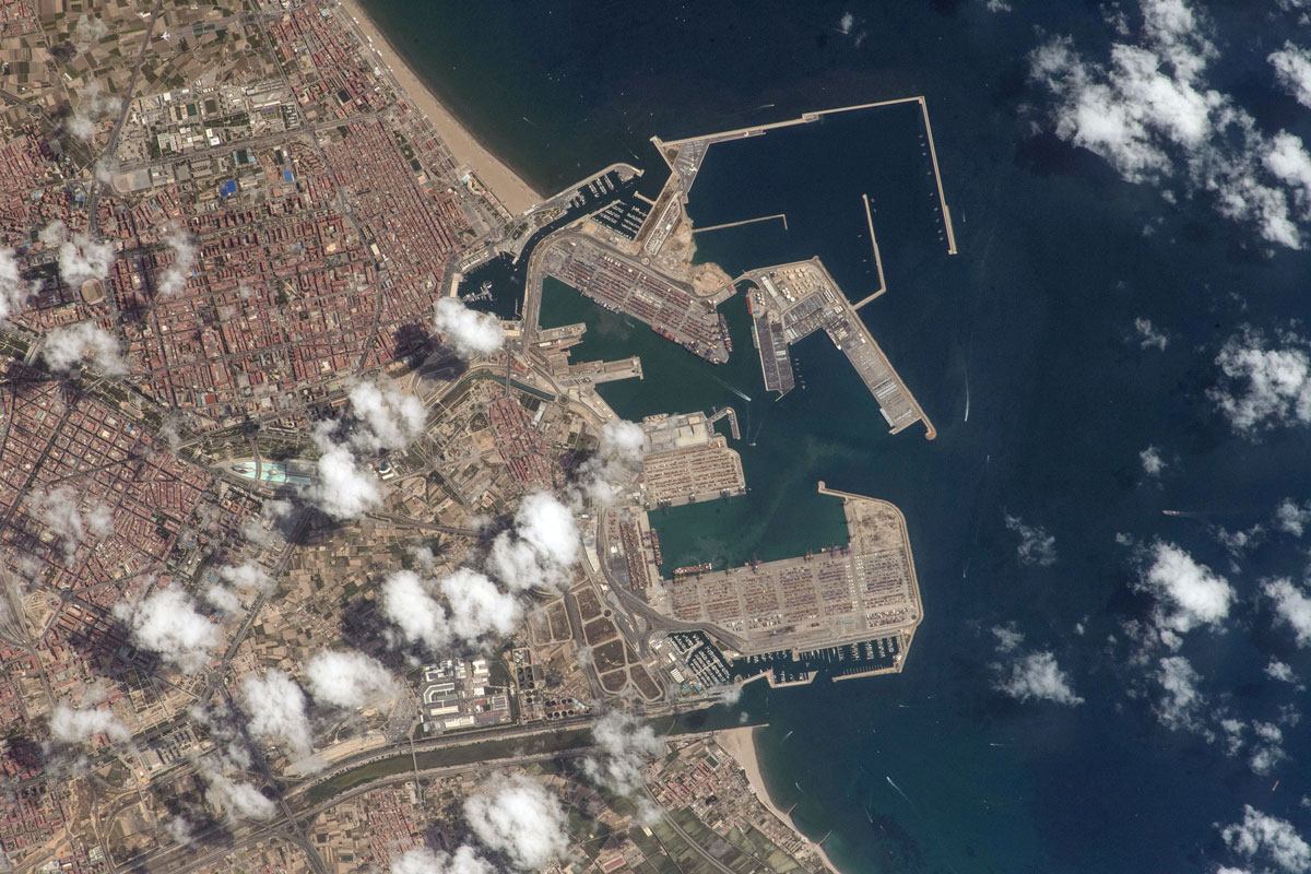 Fotografia del Port de València presa des de l'Estació Espacial Internacional en 2018. / Foto: ISS