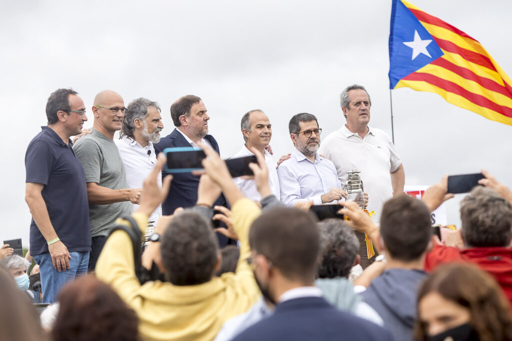Dues cartes i deu preguntes: Espanya pagarà pels “casos catalans”?